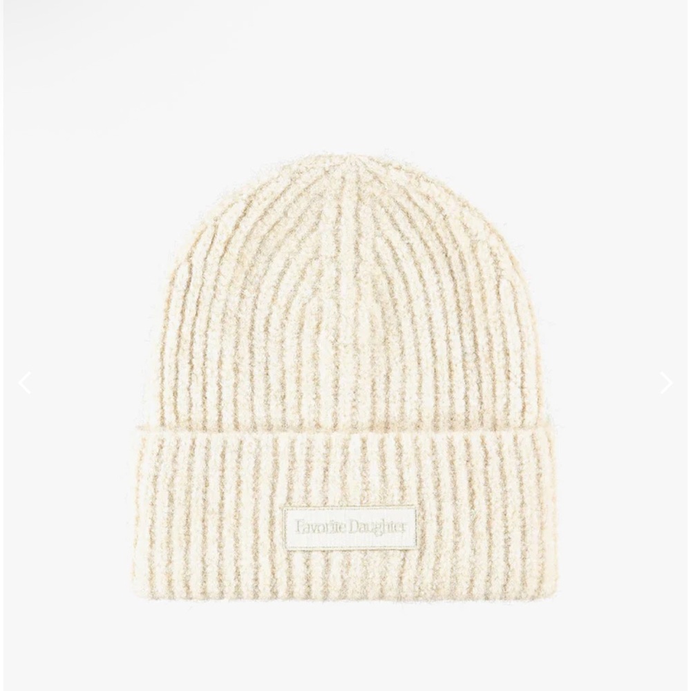 NWT Favorite Daughter logo patch rib beanie